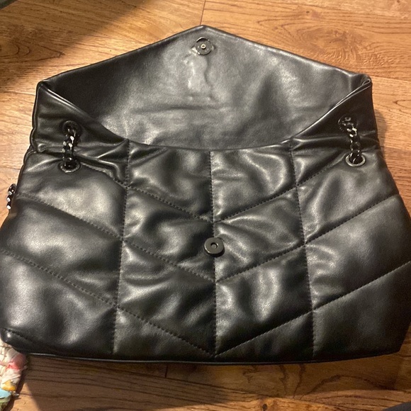 YSL - Lou Lou - Picture 9 of 12